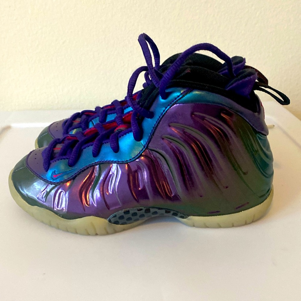 Nike Little Foam Posite. Size 13c. Purple 💜 Rarely worn!